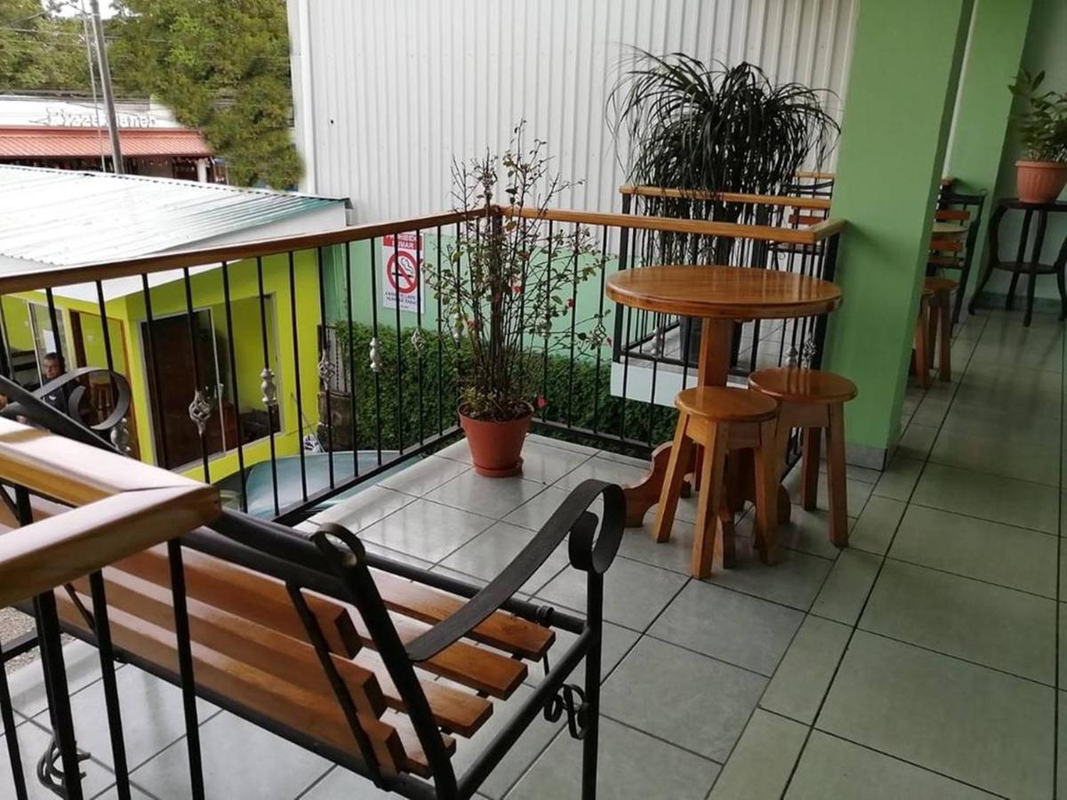 Fas Bnb & Off Site Thermal Resort La Fortuna Exterior photo
