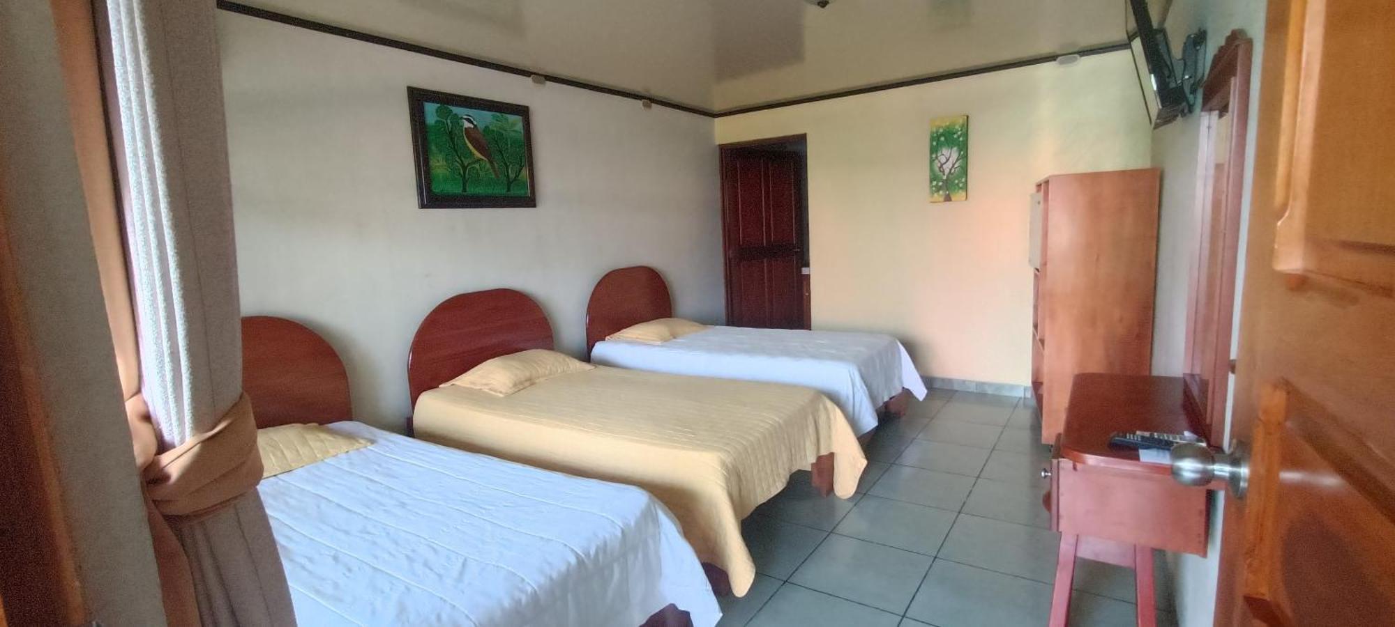 Fas Bnb & Off Site Thermal Resort La Fortuna Exterior photo
