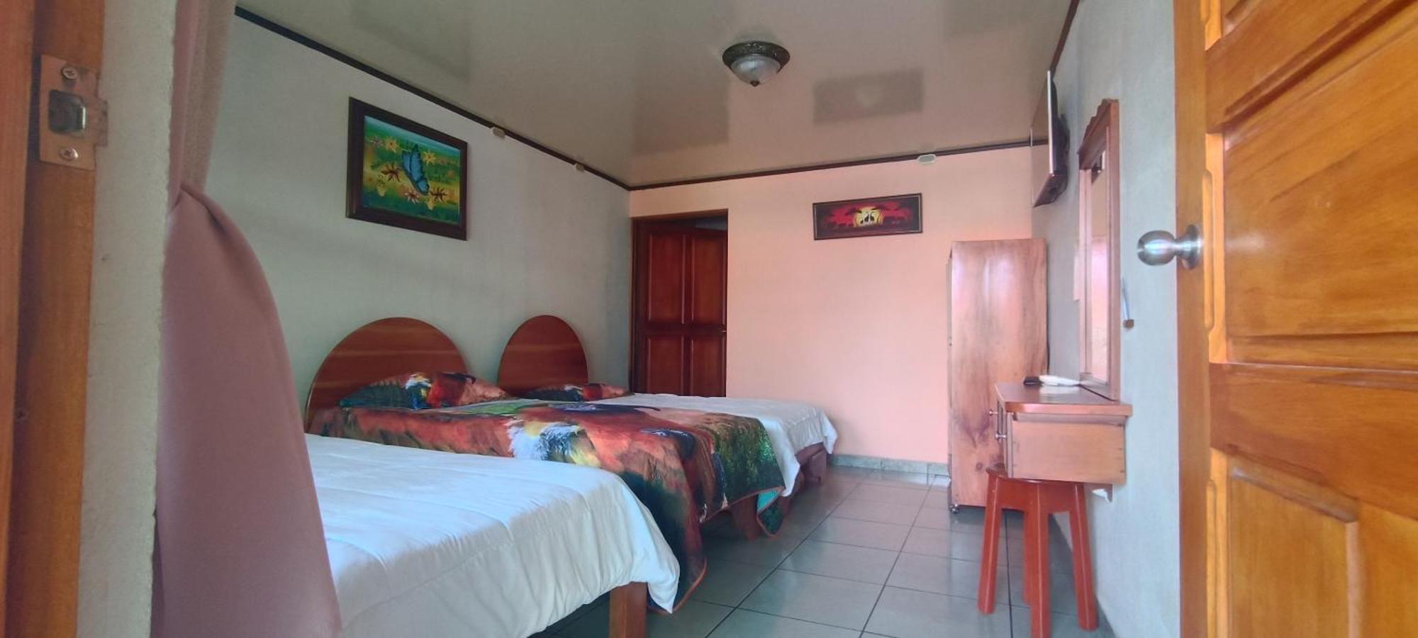 Fas Bnb & Off Site Thermal Resort La Fortuna Exterior photo